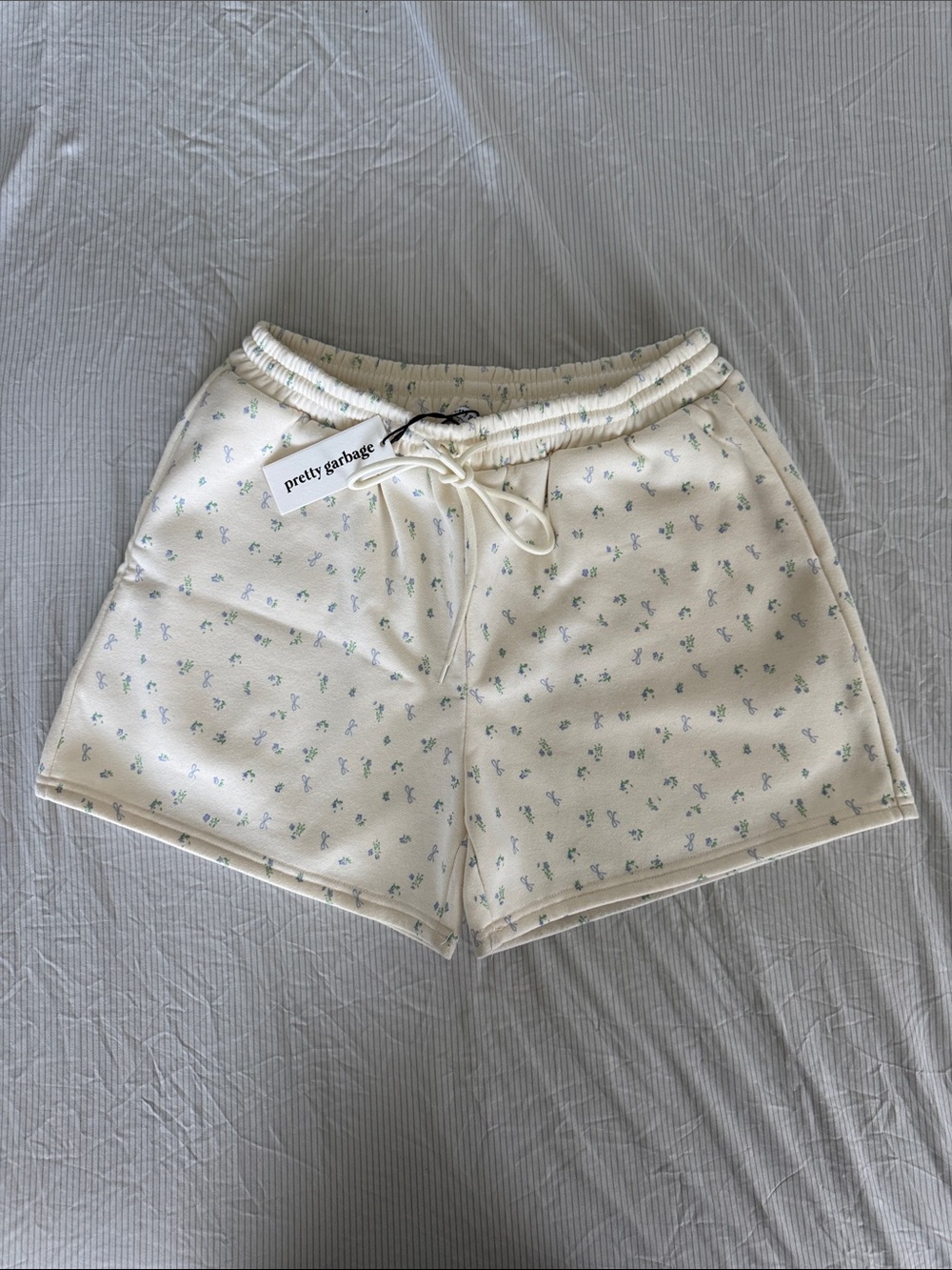 Cream Floral Drawstring Women’s Shorts